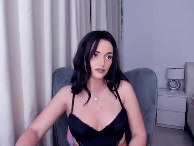 Live sex webcam photo for jessykm123 #270943102