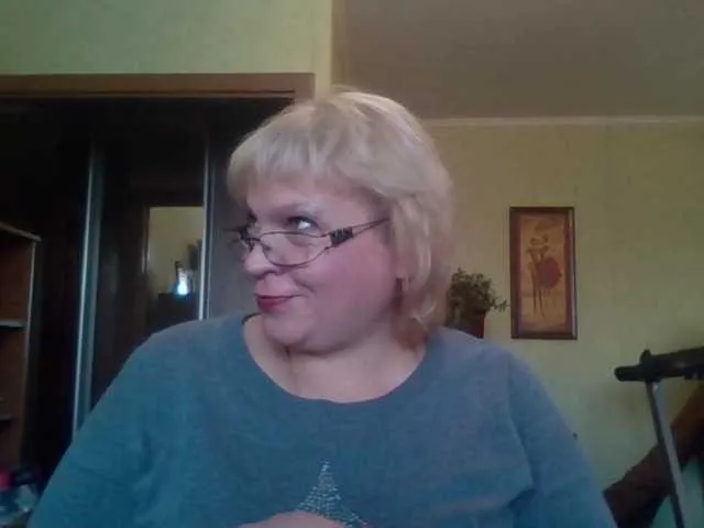 Live sex webcam photo for LOLA88888 #270938632
