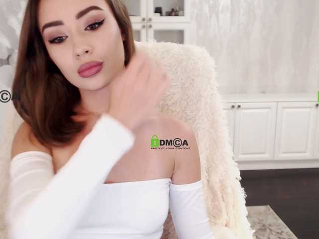 Live sex webcam photo for AnnaDaisy1 #270942727