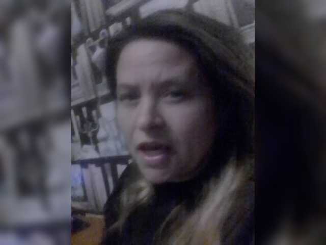 Live sex webcam photo for -Raven40- #270942969