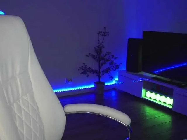 Live sex webcam photo for Diamond-7 #270929595