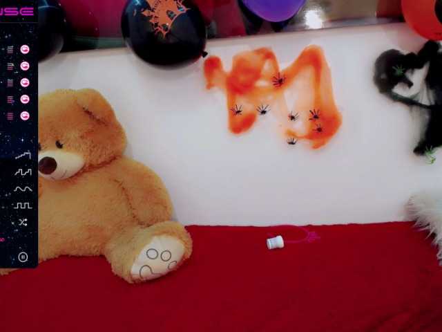 Live sex webcam photo for ANGELROOSE #270935353