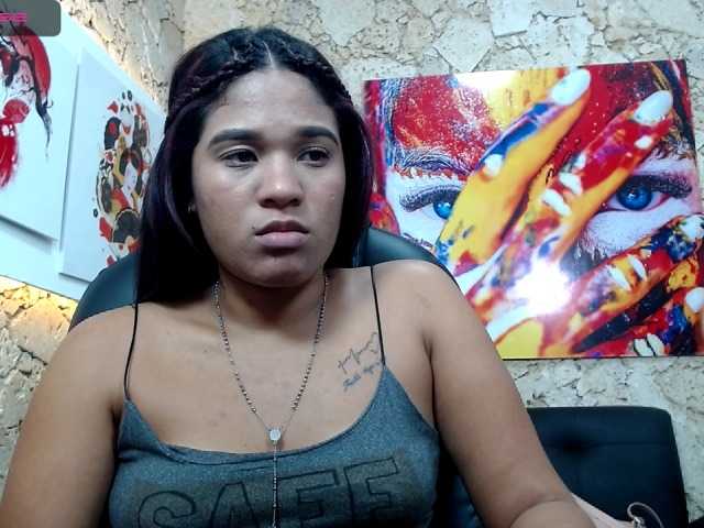 Live sex webcam photo for Elovessemax #270944263