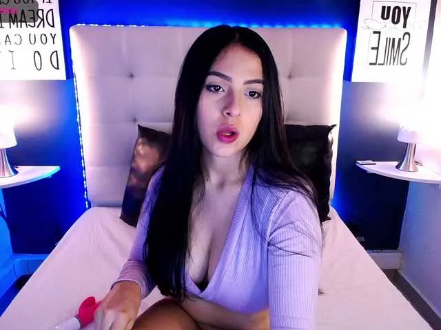 Live sex webcam photo for ZoeBolton #270938793
