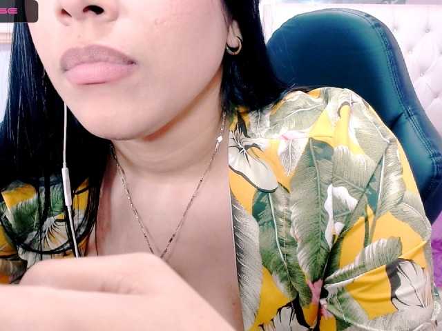 Live sex webcam photo for xPrettyhellen #270930970