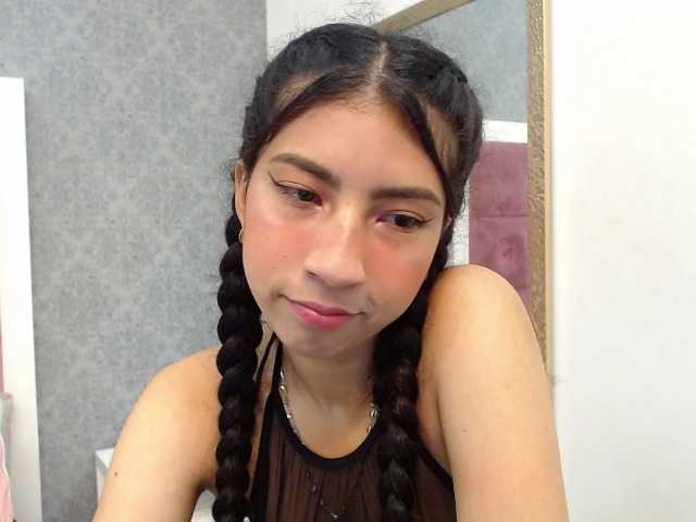 Live sex webcam photo for KHLOE-DM #270938922