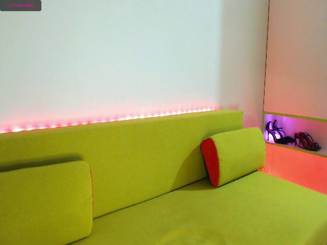 Live sex webcam photo for Atlanna #270944912