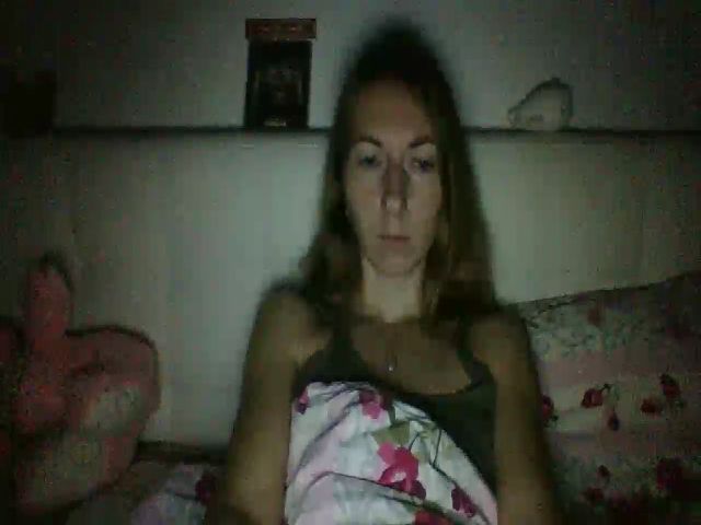 Live sex webcam photo for CheelyWilly #270946907