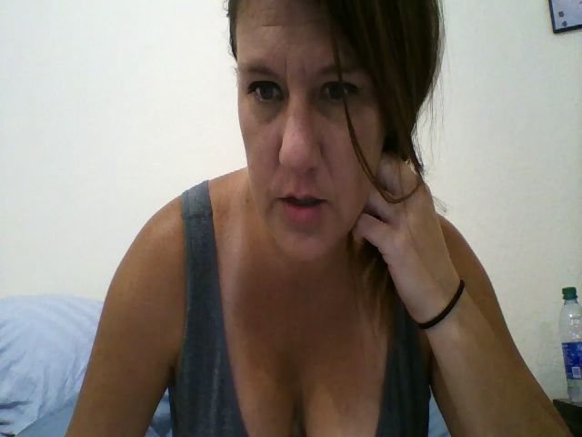 Live sex webcam photo for Kenzie_leigh #270944892