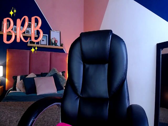 Live sex webcam photo for Quinn_hart #270931767