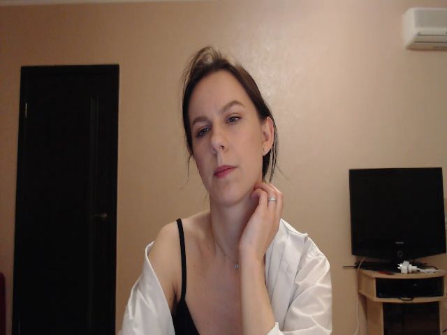 Live sex webcam photo for CandyJylie #270946422