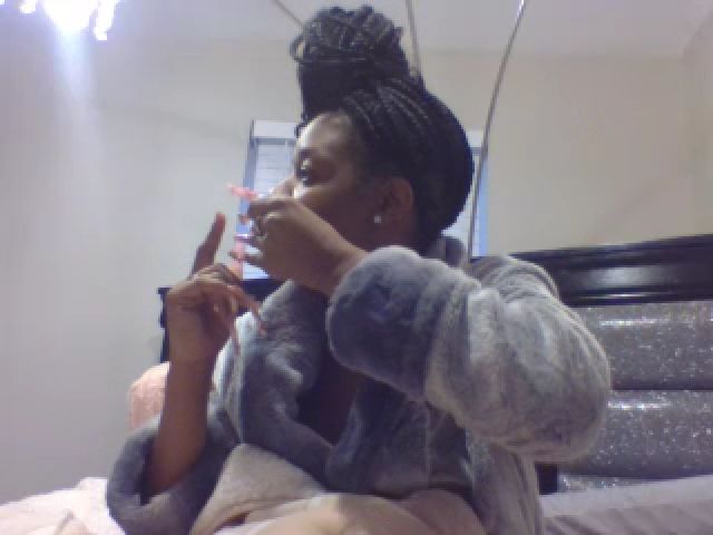 Live sex webcam photo for BeautifulKash #270939677