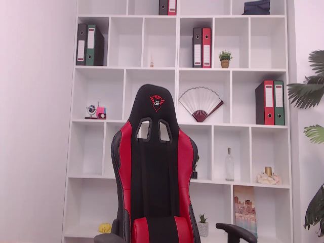 Live sex webcam photo for Kasandra_Dom #270933532