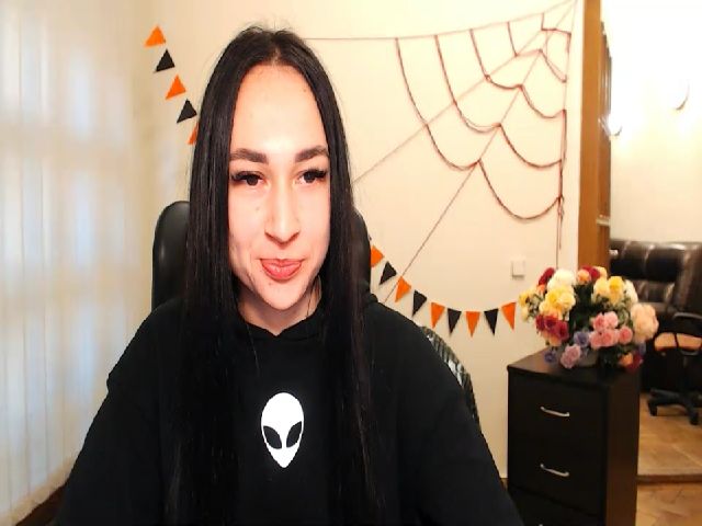 Live sex webcam photo for Space_Girly #270939196