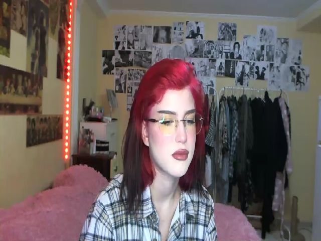 Live sex webcam photo for KateKoss #270936893