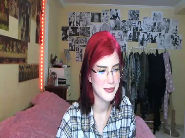 Live sex webcam photo for KateKoss #270937344