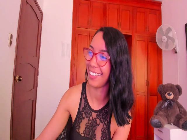 Live sex webcam photo for CHANEL_FOXY #270942058