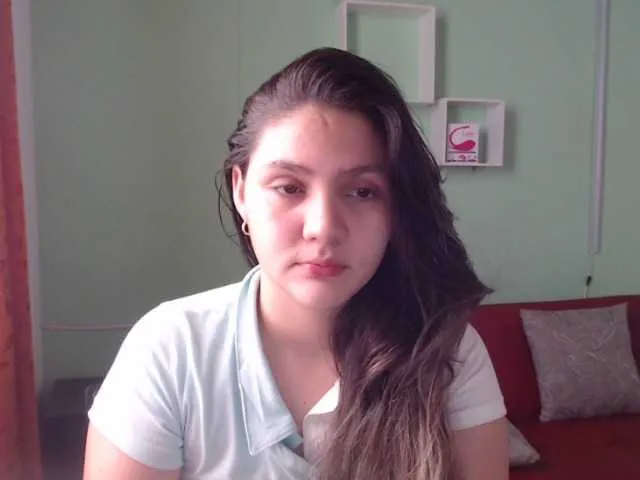 Live sex webcam photo for hanna-queen21 #270943825