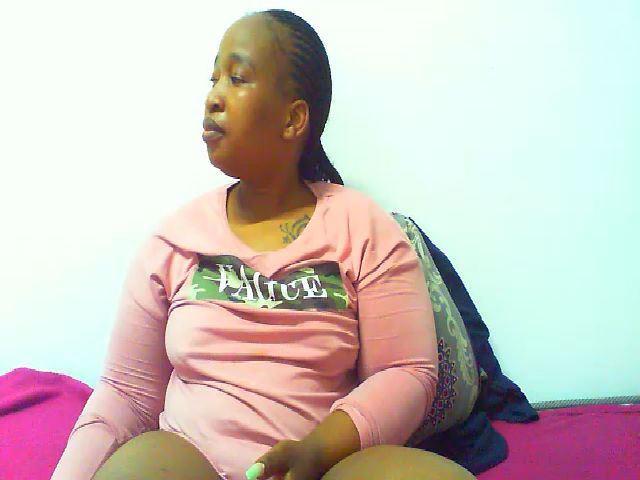 Live sex webcam photo for Nickyy76 #270946842