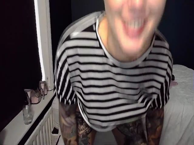 Live sex webcam photo for MissCharliex #270941403