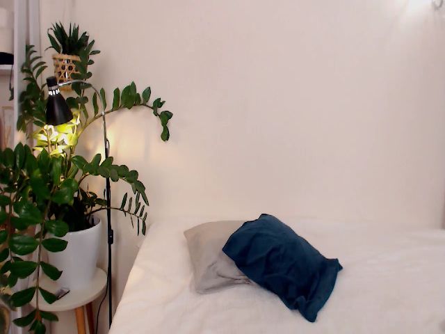 Live sex webcam photo for HarleyQX #270946340