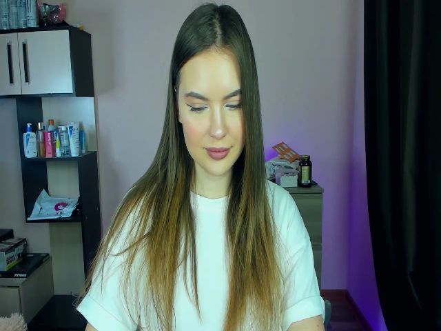 Live sex webcam photo for Daisymarly #270947176