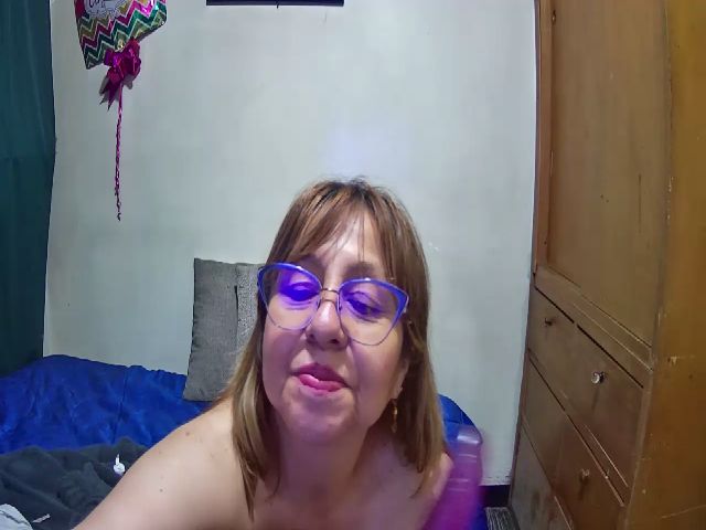 Live sex webcam photo for Tatixxx_ #270933070