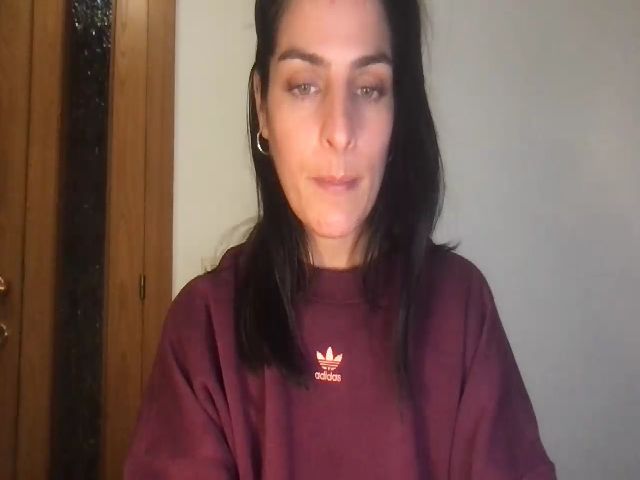 Live sex webcam photo for Cami_coquine #270941779