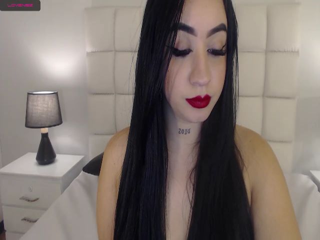 Live sex webcam photo for Kailyn_ #270931472