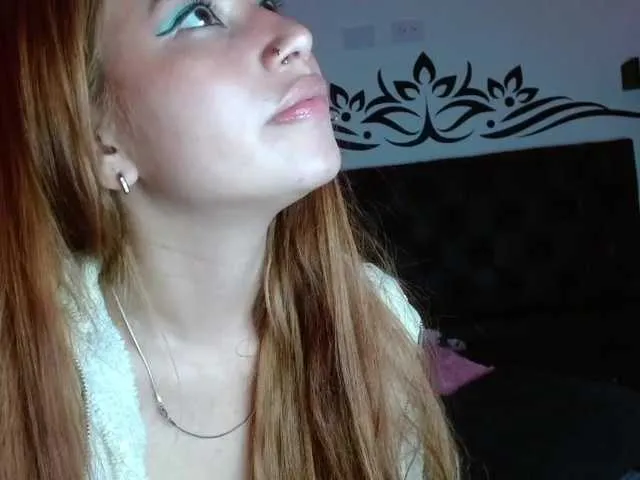 Live sex webcam photo for leia-honey #270930389