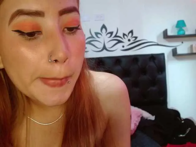 Live sex webcam photo for leia-honey #270944221