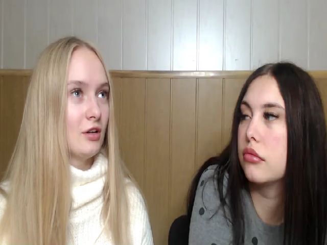 Live sex webcam photo for EmillyWillis #270934300