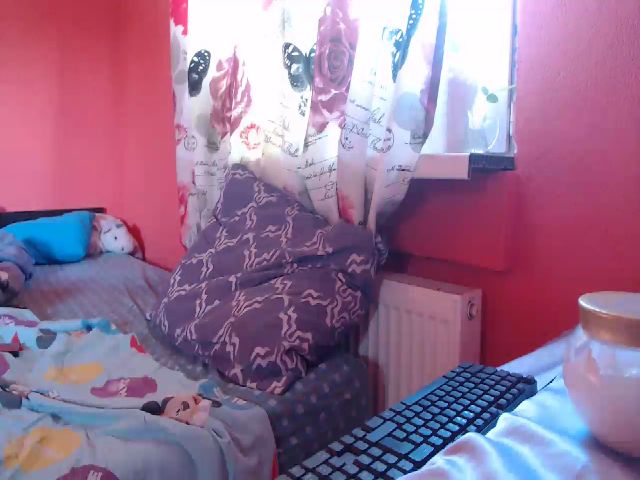 Live sex webcam photo for HOT_JULLYXXX #270936316