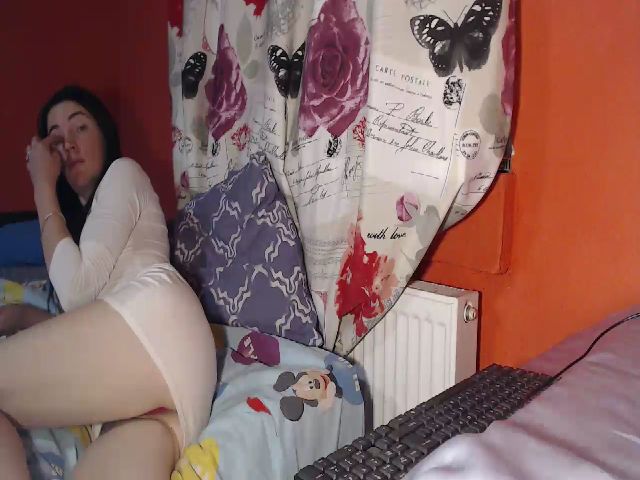 Live sex webcam photo for HOT_JULLYXXX #270942417