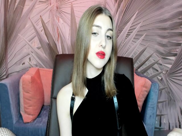 Live sex webcam photo for CassiaBlade #270941704