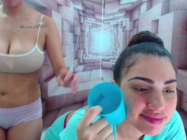 Live sex webcam photo for xxxbitcheshot #270934718