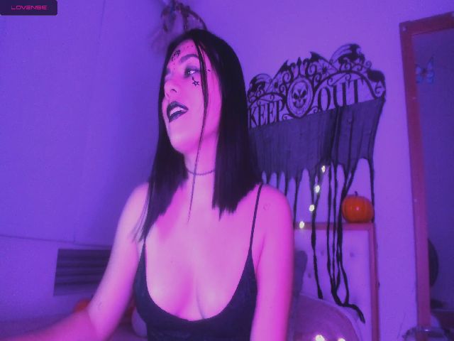 Live sex webcam photo for JulietKittyvv #270931828