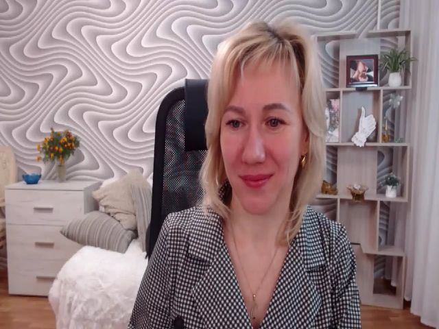 Live sex webcam photo for SvenIsolde #270944846