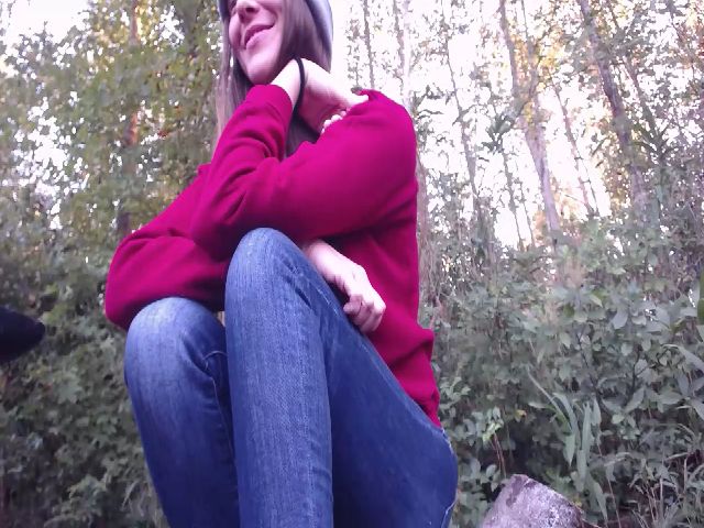 Live sex webcam photo for GirlOffGrid #270946723