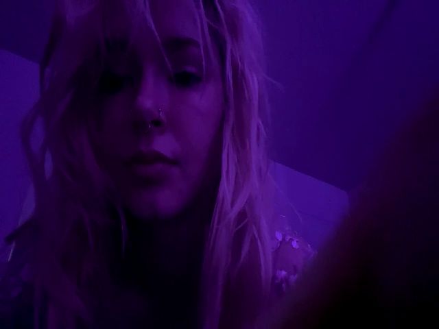 Live sex webcam photo for Godessellaluv #270937753