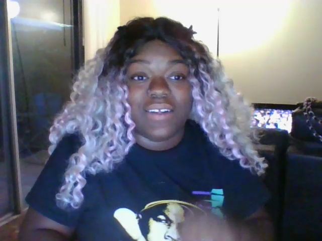 Live sex webcam photo for Bigbootibambi #270931915
