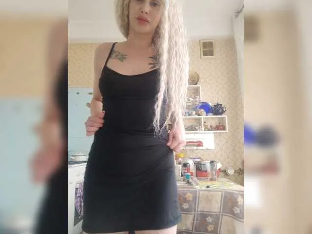 Live sex webcam photo for CatSeeYeah #270938152