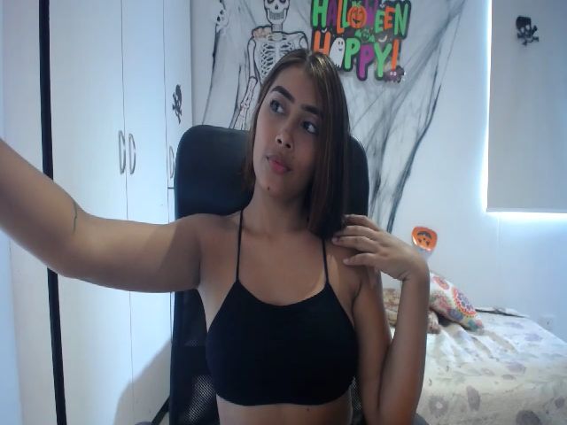 Live sex webcam photo for ly_lucy #270940534
