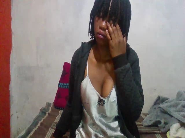 Live sex webcam photo for Blqdiamond #270947280