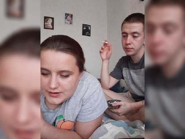 Live sex webcam photo for SweetCouple27 #270938090