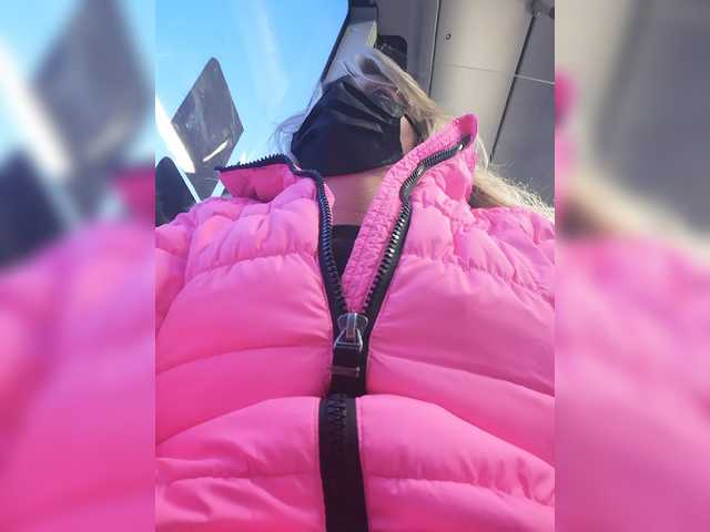 Live sex webcam photo for JennaDeluxe #288022504