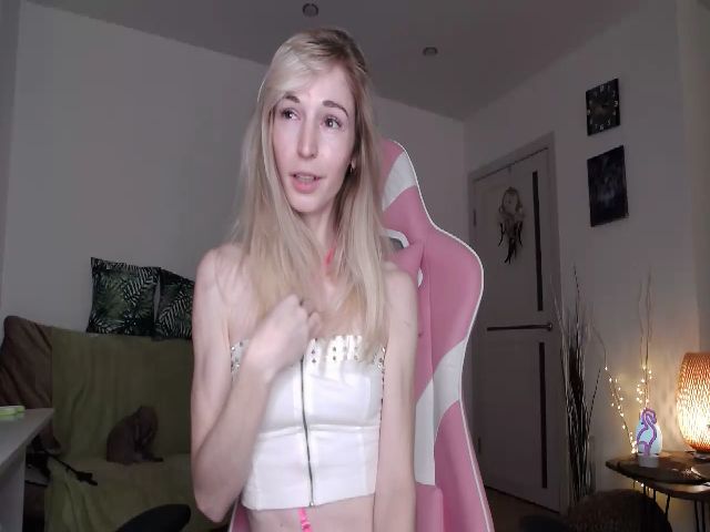 Live sex webcam photo for Alielli #270929463