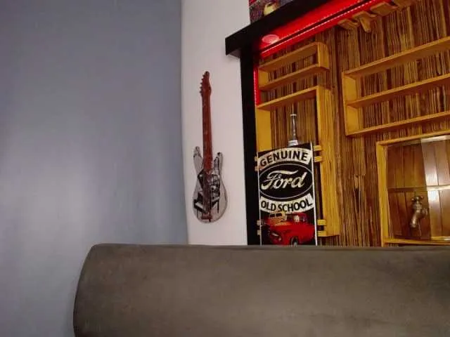 Live sex webcam photo for lindacoxx #270929926