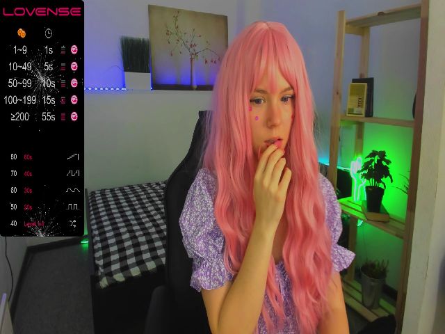 Live sex webcam photo for Sh0wroom #270941392