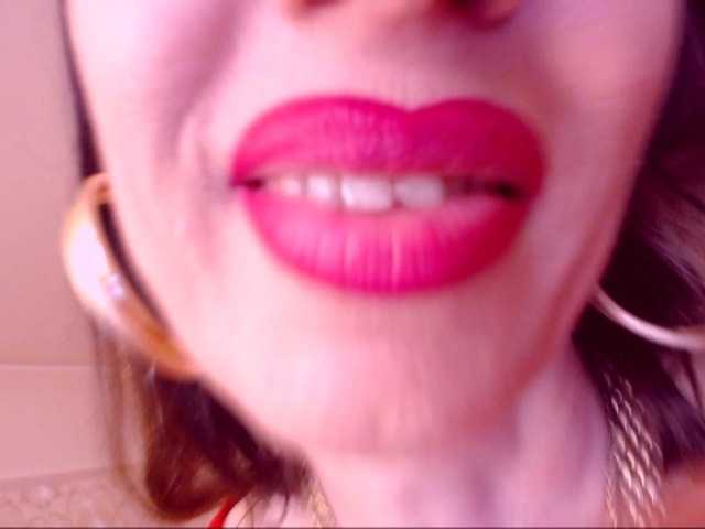 Live sex webcam photo for SpecialCerise #270953407